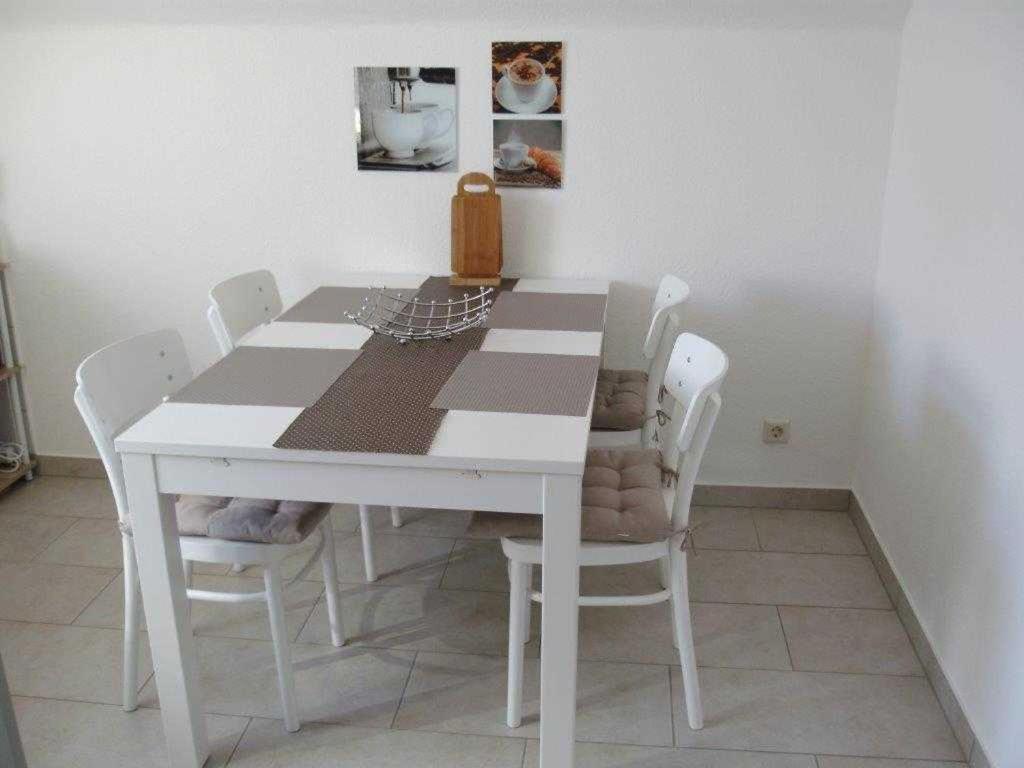 Ferienwohnung Hinz Neu Ludershagen エクステリア 写真